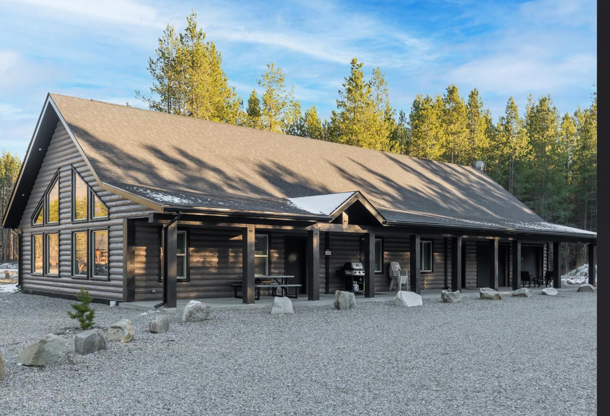 The Antler Ridge Cabin Valemount Exterior photo